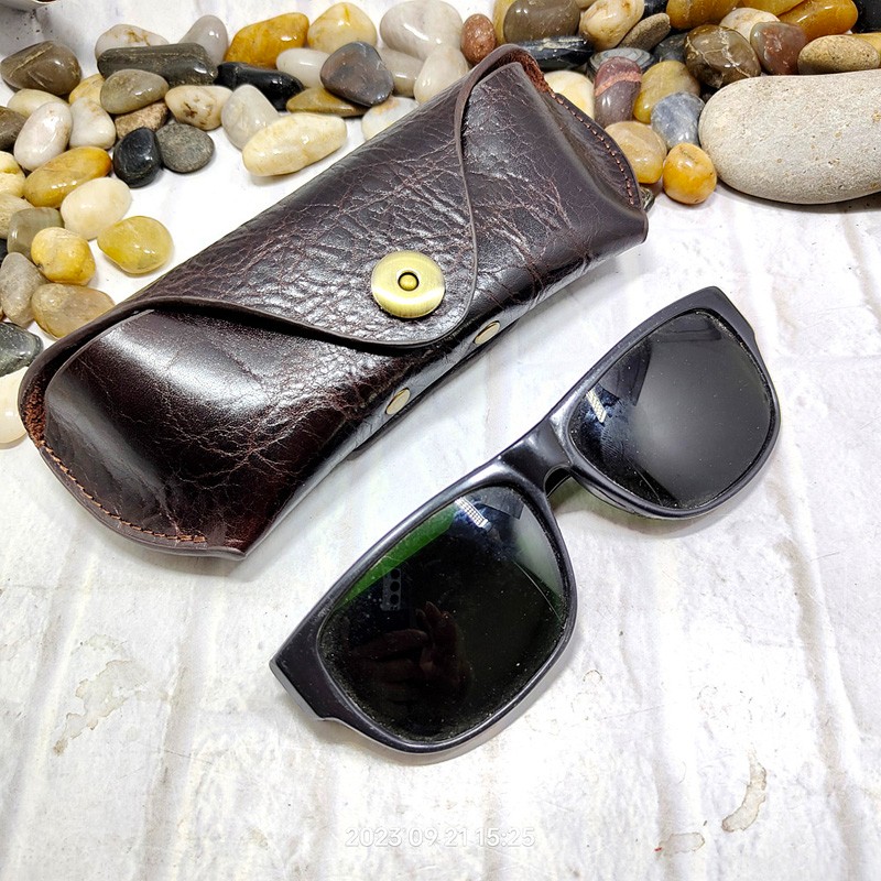 Blongk Casing Kacamata Tas Pin - Leatherwork Belt ulasan dan harga